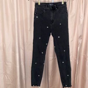 SIZE 26/2 ABERCROMBIE & FITCH EMBROIDERED SKINNY JEAN - HIGH WAIST